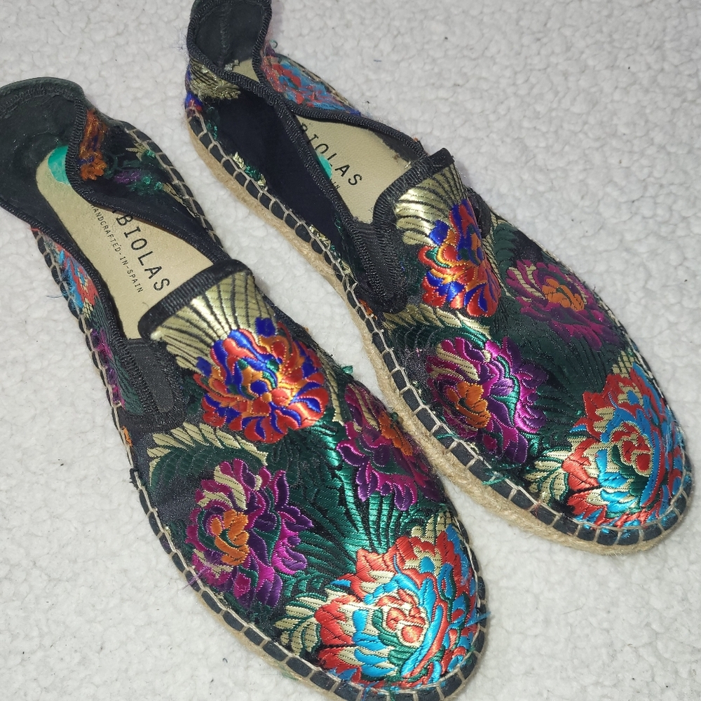 Fabiolas‎ Floral Embroidered Slip-On Espadrilles Women's Size 8 Bright Colorful
